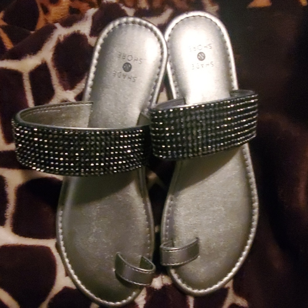 Sandals - Picture 4 of 5